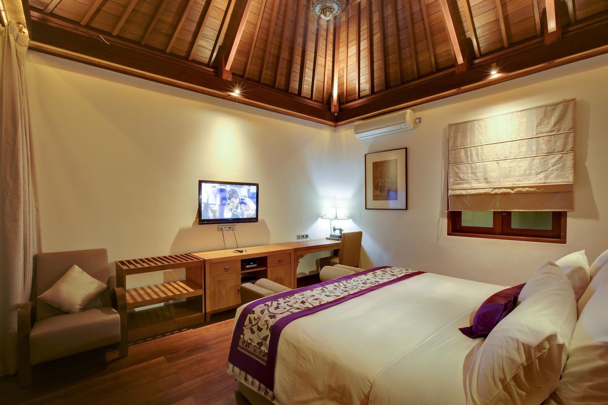 Koenokoeni Villa Seminyak Rum bild