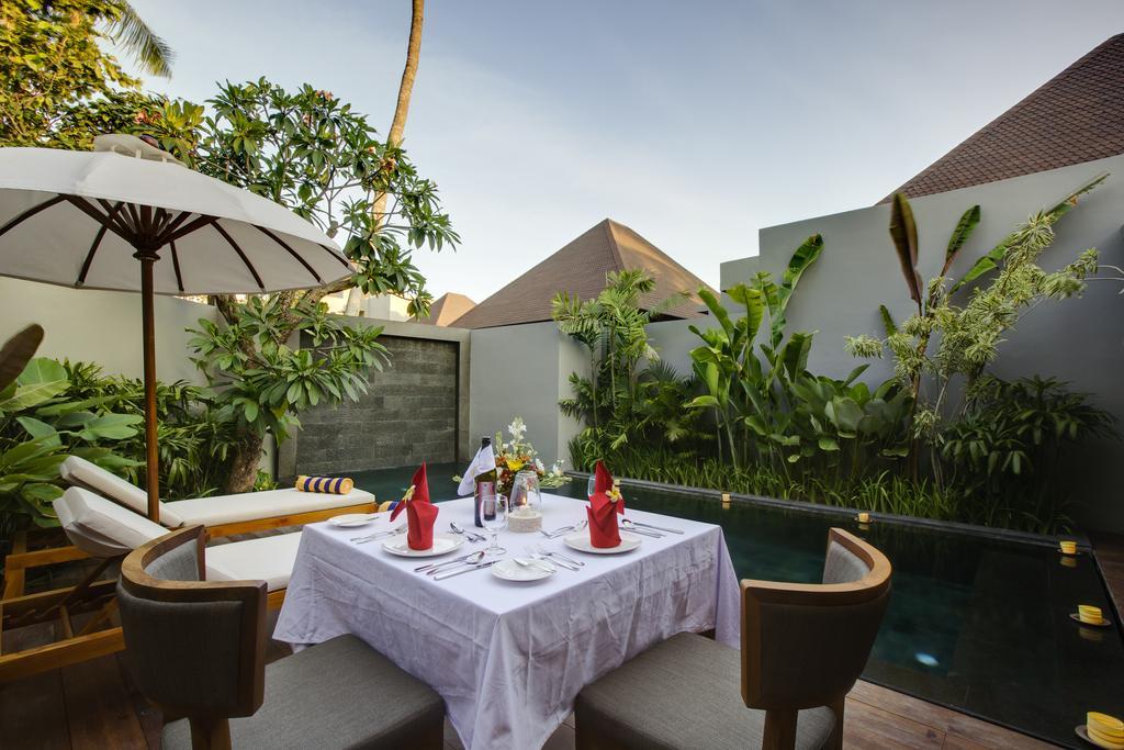 Koenokoeni Villa Seminyak Restaurang bild